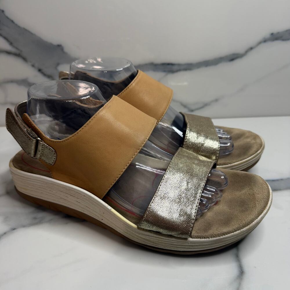 Bionica Women's Tan Gold Leather Yolanda Wedge Platform Sandals Sz 10 Comfort